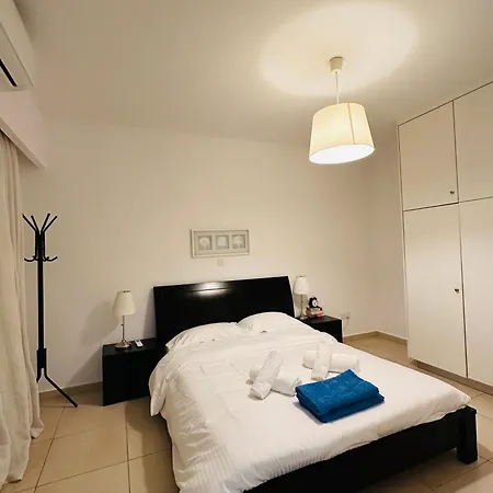 Elysia Park 2 Bedroom Apartment With Resort-Style Pool Apartament *